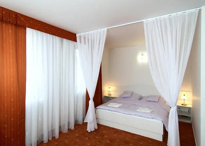 Pod Sluncem Szálloda